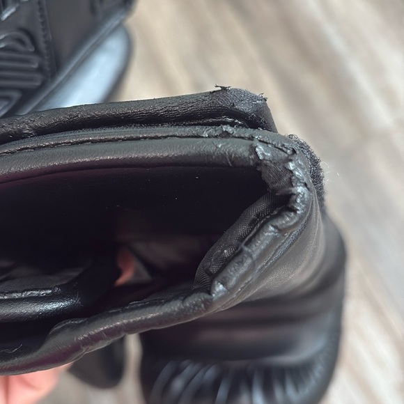 Sanabul 16oz Boxing Gloves - Picture 9 of 10